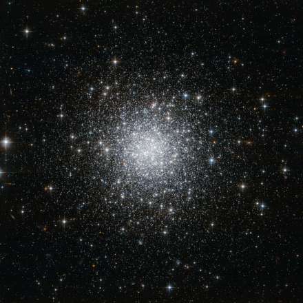 NGC_7006_(HST)